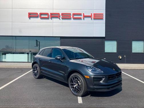 2024 Porsche Macan Base