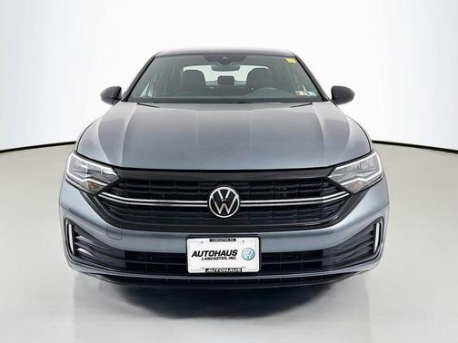 Platinum Gray Metallic 2024 Volkswagen Jetta 1.5T Sport