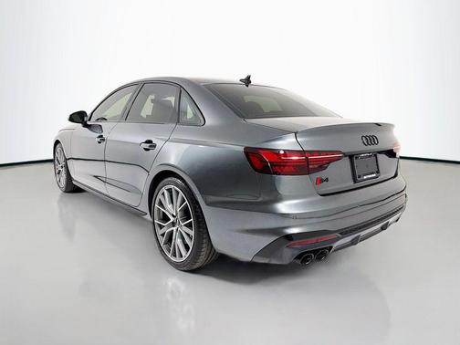 Daytona Gray Pearl Effect 2023 Audi S4 Premium Plus TFSI quattro Tiptronic