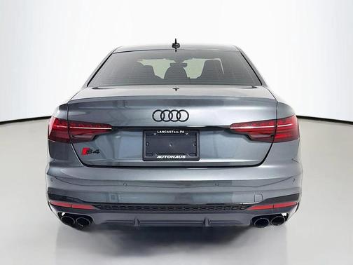 Daytona Gray Pearl Effect 2023 Audi S4 Premium Plus TFSI quattro Tiptronic