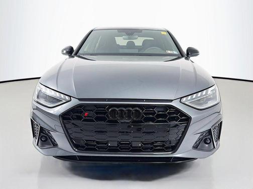 Daytona Gray Pearl Effect 2023 Audi S4 Premium Plus TFSI quattro Tiptronic