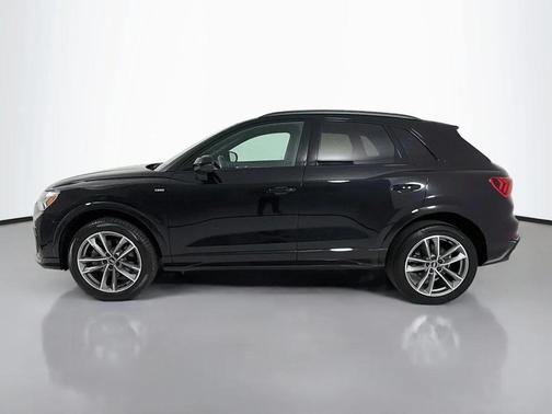 Mythos Black Metallic 2023 Audi Q3 Premium 45 TFSI S line quattro Tiptronic