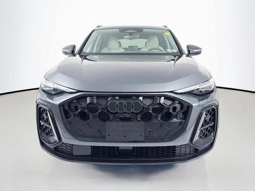Daytona Gray Metallic 2026 Audi Q5 Premium Plus TFSI quattro S tronic