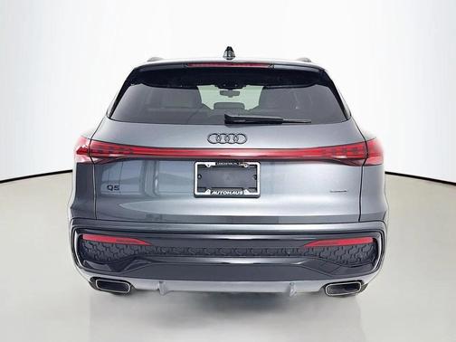 Daytona Gray Metallic 2026 Audi Q5 Premium Plus TFSI quattro S tronic