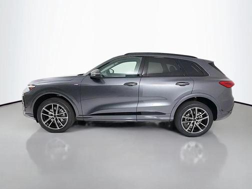 Daytona Gray Metallic 2026 Audi Q5 Premium Plus TFSI quattro S tronic