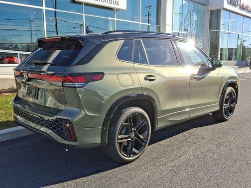 2026 Volkswagen Tiguan 2.0T SE R-Line Black 4MOTION