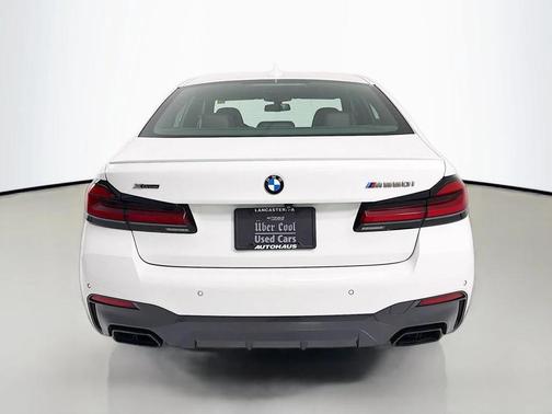 Alpine White 2021 BMW M550 i Xdrive