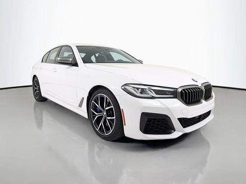 Alpine White 2021 BMW M550 i Xdrive