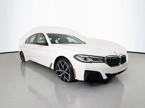 Alpine White 2021 BMW M550 i Xdrive
