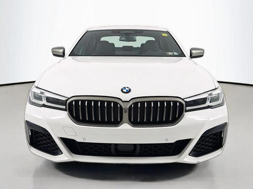 Alpine White 2021 BMW M550 i Xdrive
