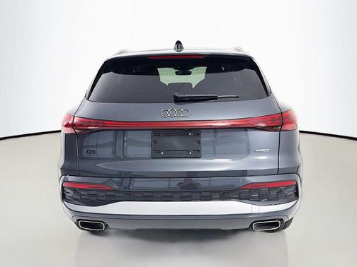 Tambora Gray Metallic 2025 Audi Q5 Premium Plus TFSI quattro S tronic