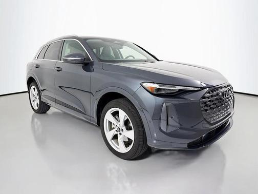 Tambora Gray Metallic 2025 Audi Q5 Premium Plus TFSI quattro S tronic