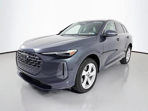 Tambora Gray Metallic 2025 Audi Q5 Premium Plus TFSI quattro S tronic