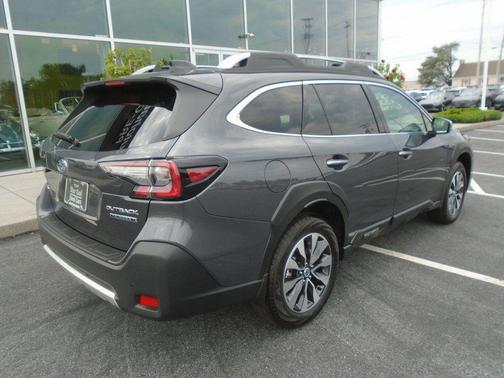 2025 Subaru Outback Touring XT