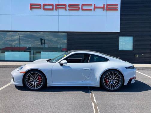 2024 Porsche 911 Carrera 4S
