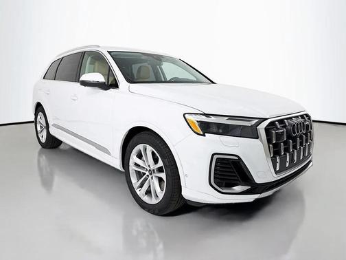 Glacier White Metallic 2026 Audi Q7 55 Premium Plus