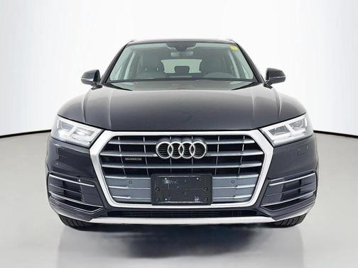Brilliant Black 2019 Audi Q5 2.0T Premium Plus