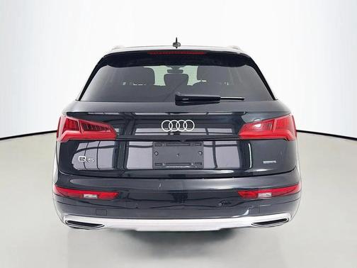 Brilliant Black 2019 Audi Q5 2.0T Premium Plus