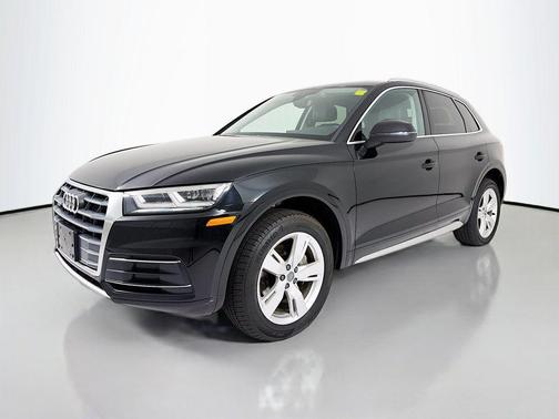 Brilliant Black 2019 Audi Q5 2.0T Premium Plus
