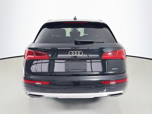 Brilliant Black 2019 Audi Q5 2.0T Premium Plus