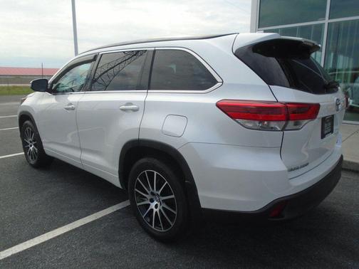 2018 Toyota Highlander SE