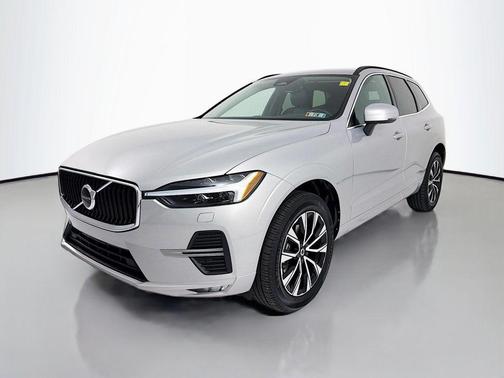 Silver Dawn Metallic 2023 Volvo XC60 B5 Core