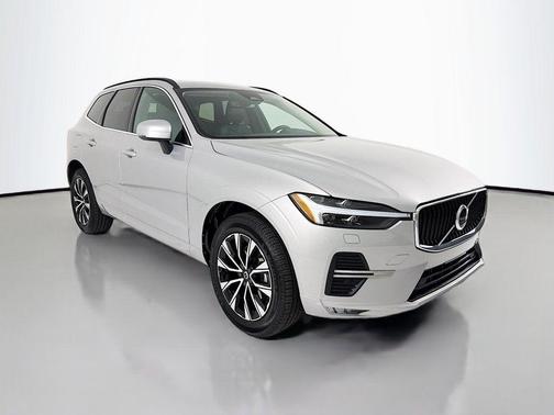 Silver Dawn Metallic 2023 Volvo XC60 B5 Core