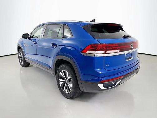 Mountain Lake Blue Metallic 2026 Volkswagen Atlas Cross Sport 2.0T SE