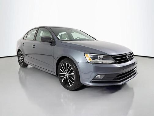 Platinum Gray Metallic 2016 Volkswagen Jetta 1.8T Sport