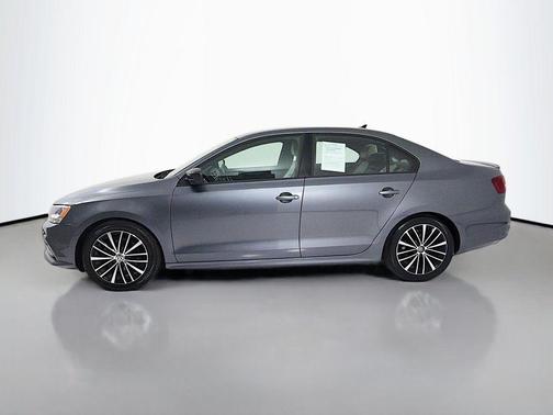 Platinum Gray Metallic 2016 Volkswagen Jetta 1.8T Sport