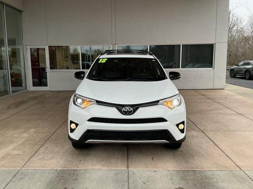2018 Toyota RAV4 SE