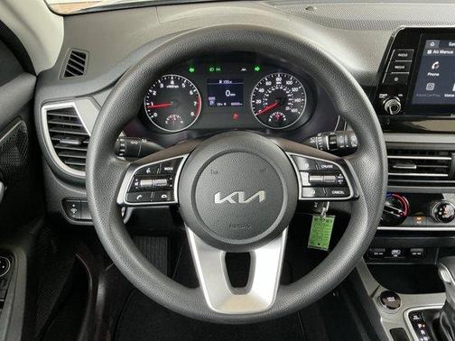 2022 Kia Seltos LX