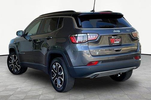Granite Crystal Clearcoat Metallic 2023 Jeep Compass Limited