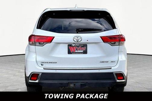 White 2017 Toyota Highlander Limited
