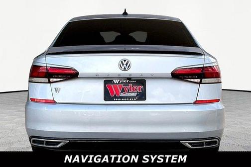 2021 Volkswagen Passat 2.0T R-Line