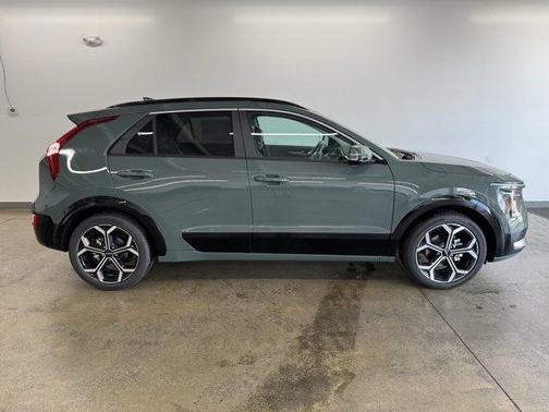 2025 Kia Niro EX Touring