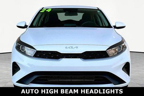 Clear White 2024 Kia Forte LX