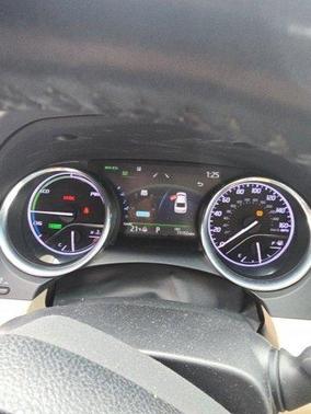 2020 Toyota Camry Hybrid XLE