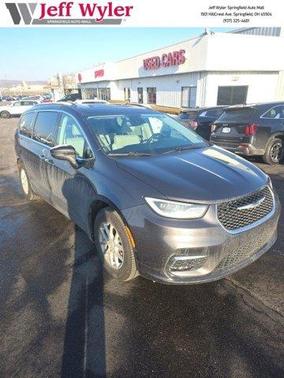 2021 Chrysler Pacifica Touring-L