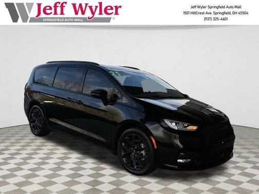 2025 Chrysler Pacifica Limited