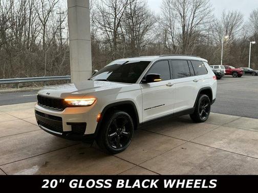 2022 Jeep Grand Cherokee L Laredo