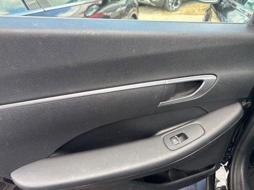 2021 Hyundai SONATA SE
