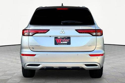 Alloy Silver Metallic 2022 Mitsubishi Outlander SEL