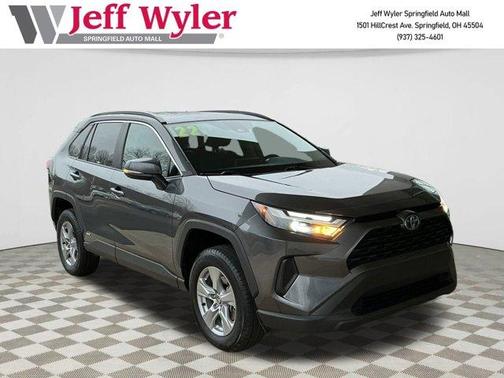 2022 Toyota RAV4 Hybrid XLE