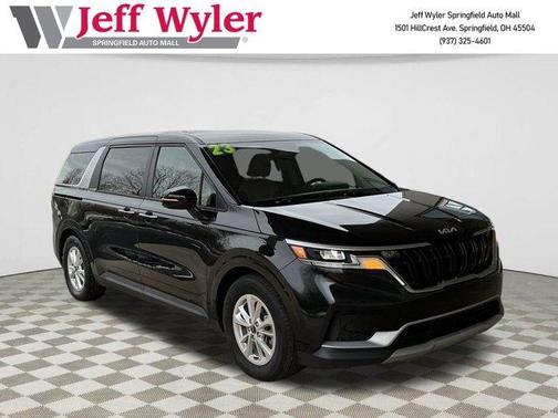 2023 Kia Carnival LX