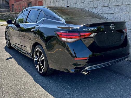2021 Nissan Sentra SR