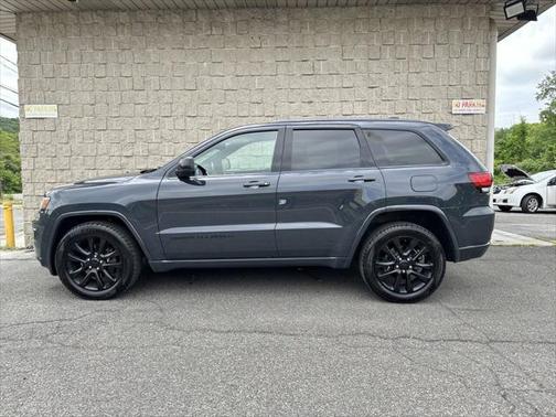 2017 Jeep Grand Cherokee Altitude