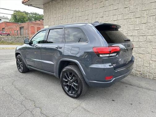 2017 Jeep Grand Cherokee Altitude