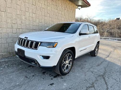 2018 Jeep Grand Cherokee Sterling Edition