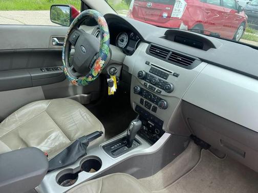 2010 Ford Focus SEL